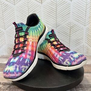 Women’s Size 7.5 Skechers Looking Groovy 149132/bkmt